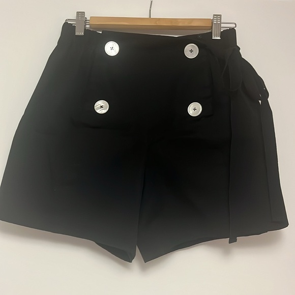 Prada Pants - Black Prada cotton shorts with shell buttons  brand new size 44